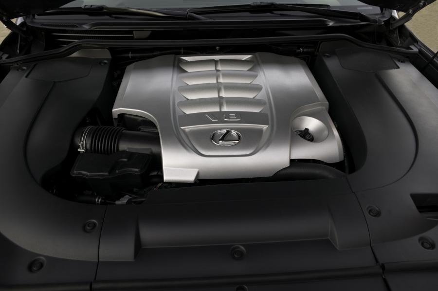  Lexus LX570 2008 года  (фото 70 из 221)